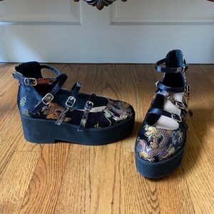 ASOS “ORRICO” chunky chinoiserie platforms!